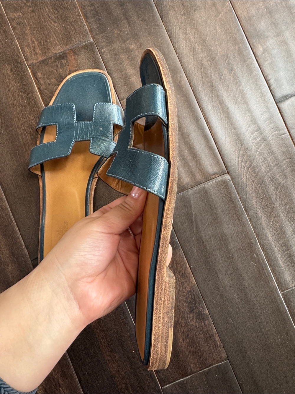 Authentic Hermès Oran Sandals in beautiful blue leather（37.5） - Picture 4 of 7